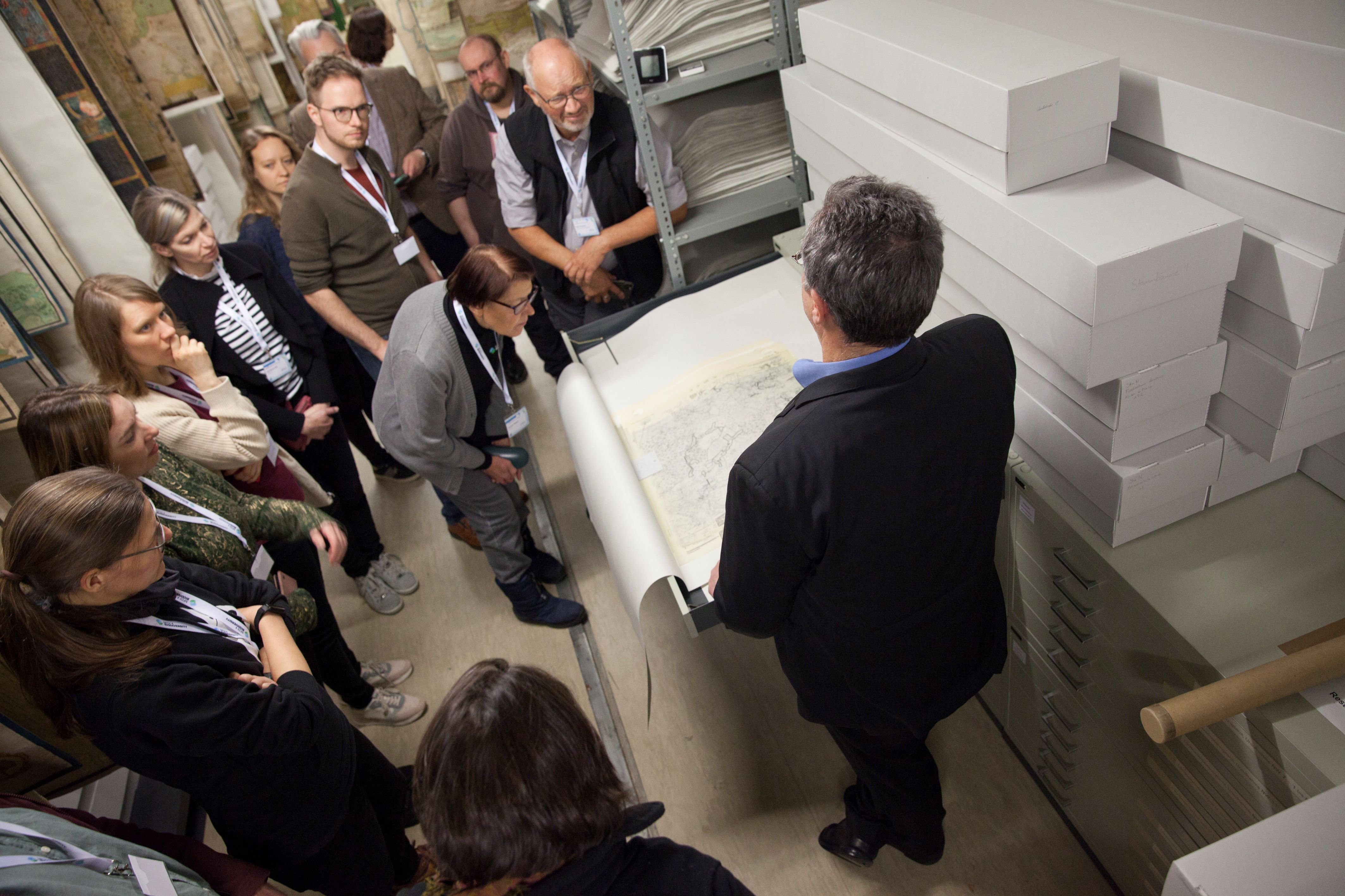 Ein faszinierender Blick hinter die Kulissen der Staatlichen Archive in München – Teil unseres Programms bei der All Hands Conference 2024.